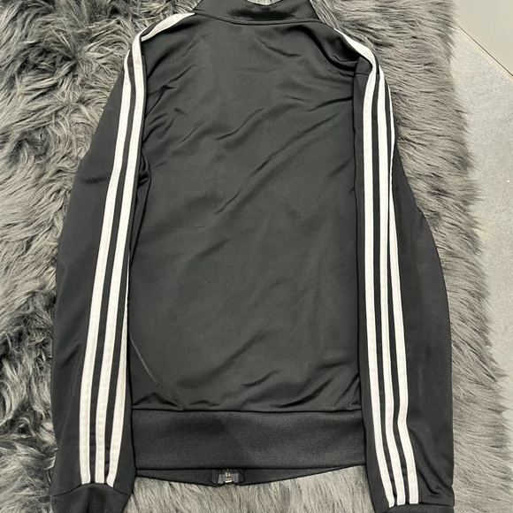 Women’s Adidas Blk Longsleeve - Picture 4 of 4